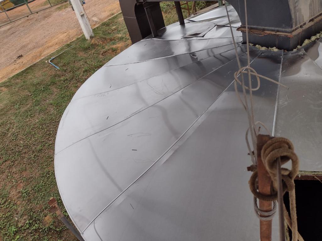 Acabamento superior de isolamento térmico